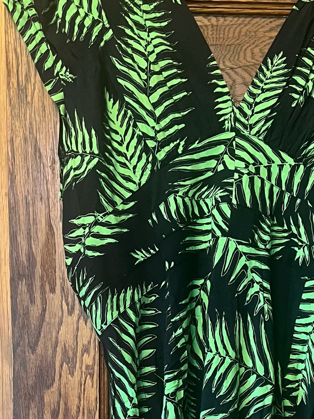 Trashy Diva Psychedelic Ferns 1940s Dress - Picture 4 of 4